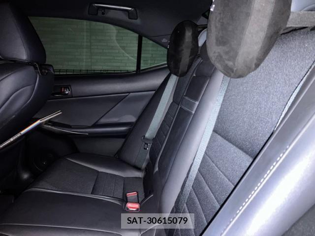 Lexus IS 2013-05 4326207-20