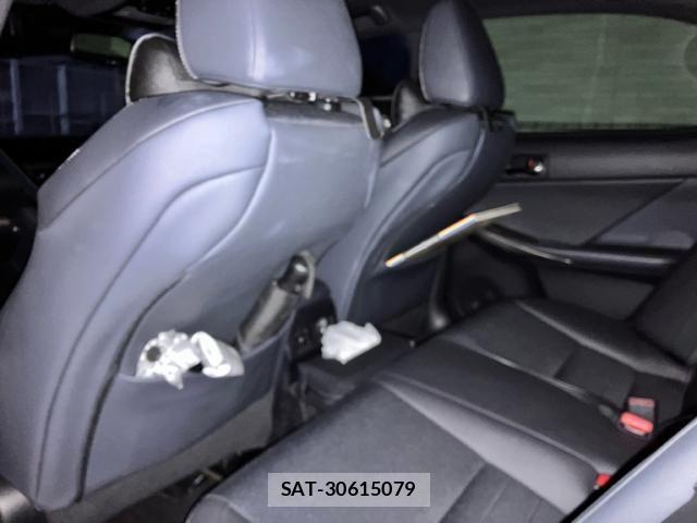 Lexus IS 2013-05 4326207-21