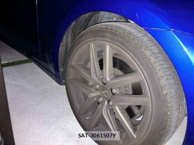 Lexus IS 2013-05 4326207-5