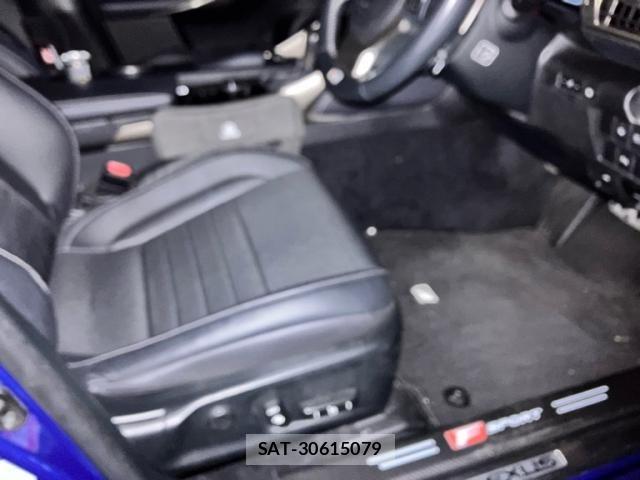 Lexus IS 2013-05 4326207-8