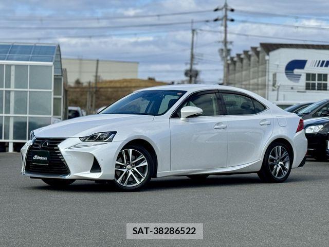 Lexus IS 2019-09 4595444-0