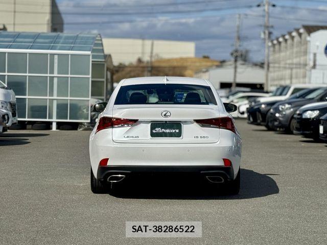 Lexus IS 2019-09 4595444-27
