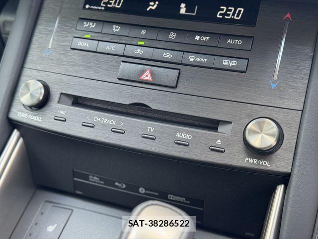 Lexus IS 2019-09 4595444-8