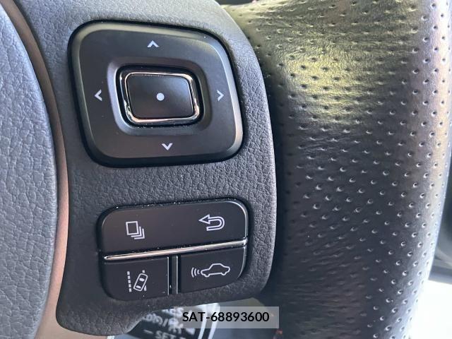 Lexus IS 2019-07 6612824-11