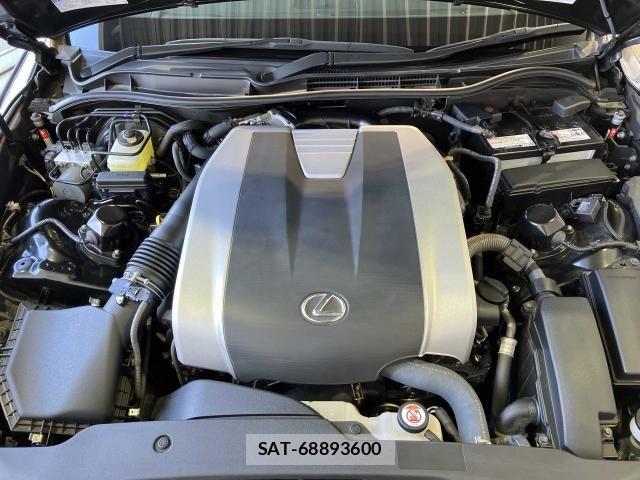 Lexus IS 2019-07 6612824-20