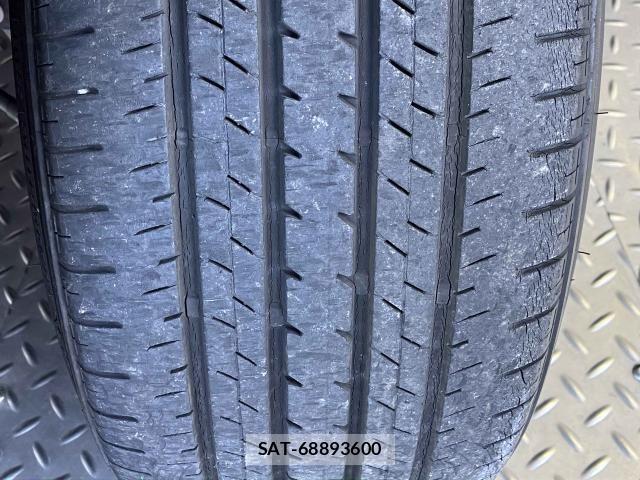 Lexus IS 2019-07 6612824-21