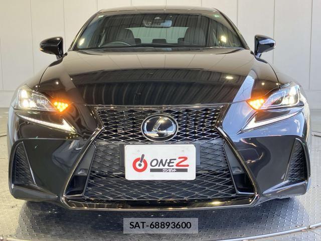 Lexus IS 2019-07 6612824-23