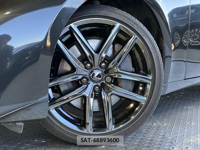 Lexus IS 2019-07 6612824-3