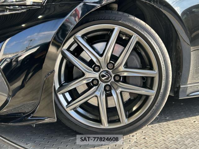 Lexus IS 2019-03 6612823-4