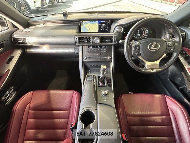 Lexus IS 2019-03 6612823-8