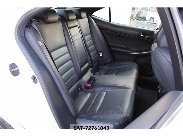 Lexus IS 2014-06 6691091-15