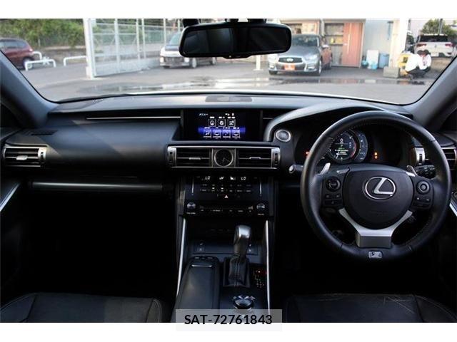 Lexus IS 2014-06 6691091-16