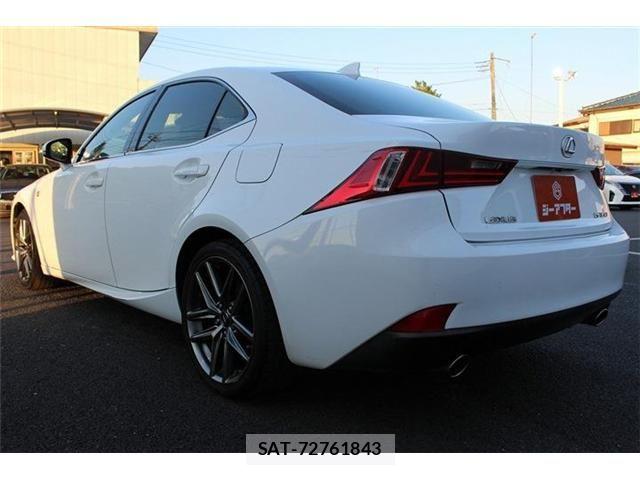 Lexus IS 2014-06 6691091-22