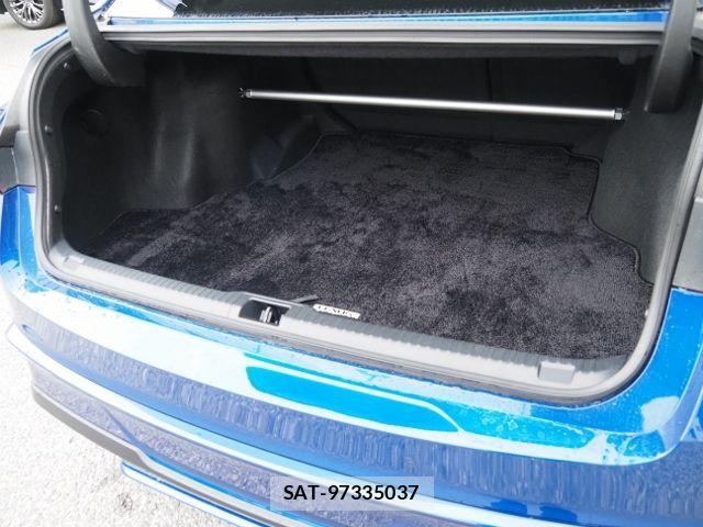 Lexus IS 2023-08 6752242-17