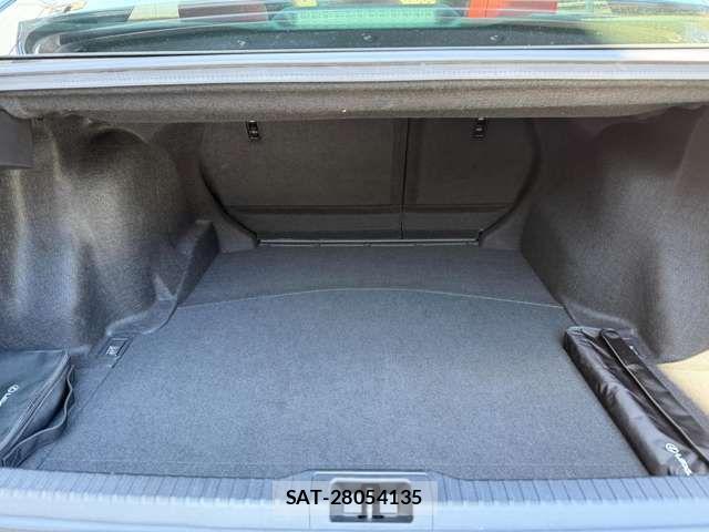 Lexus IS 2021-10 6752239-16
