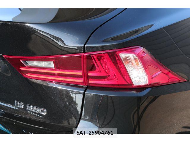 Lexus IS 2014-04 6995064-14