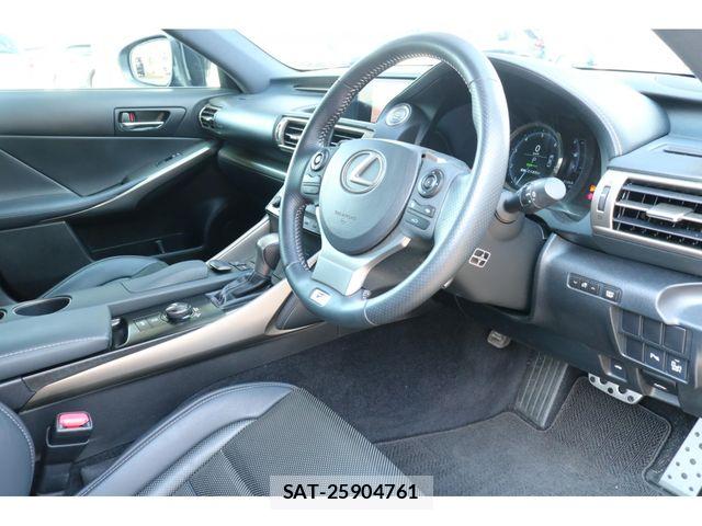 Lexus IS 2014-04 6995064-15