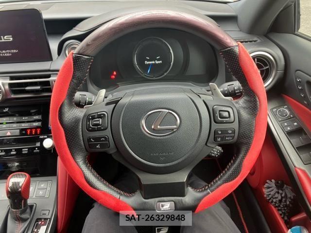Lexus IS 2021-05 7328028-17