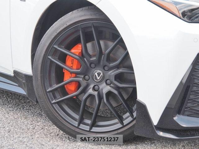 Lexus IS 2021-08 7455397-9