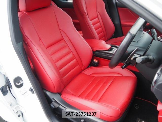 Lexus IS 2021-08 7455397-12