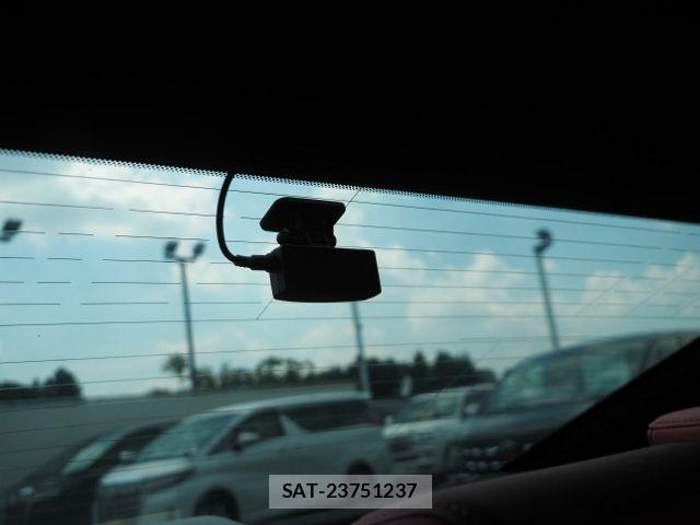 Lexus IS 2021-08 7455397-29