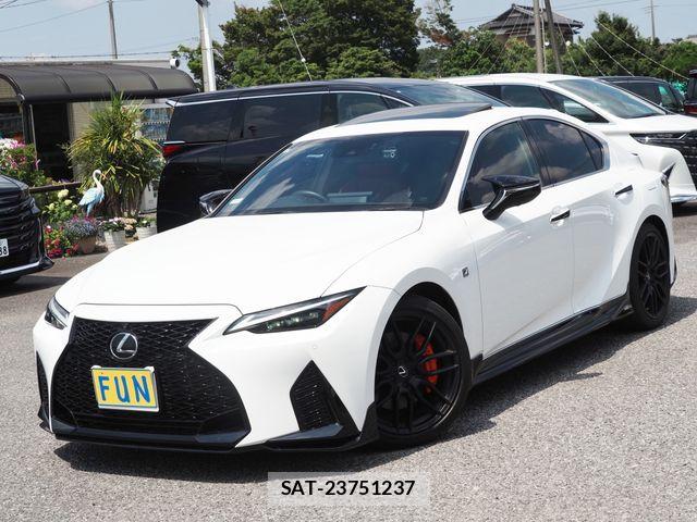 Lexus IS 2021-08 7455397-3