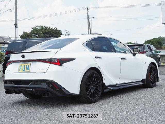 Lexus IS 2021-08 7455397-4