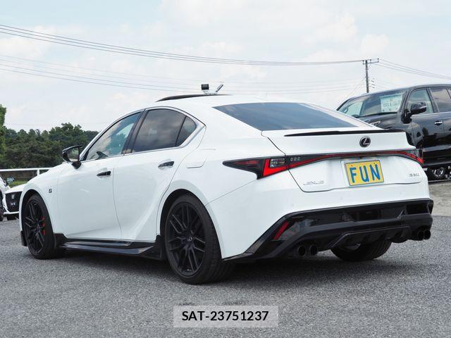 Lexus IS 2021-08 7455397-5