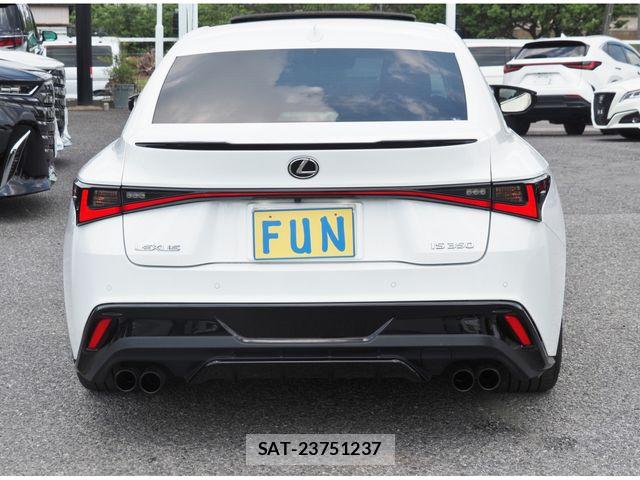 Lexus IS 2021-08 7455397-6
