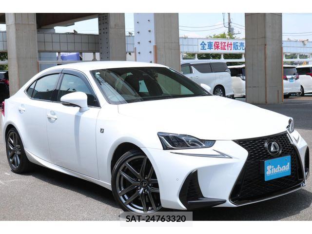 Lexus IS 2017-06 7501265-11
