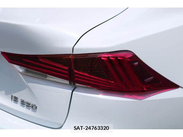 Lexus IS 2017-06 7501265-14