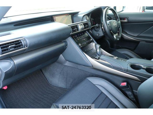 Lexus IS 2017-06 7501265-18