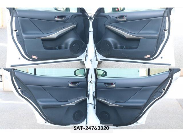 Lexus IS 2017-06 7501265-23