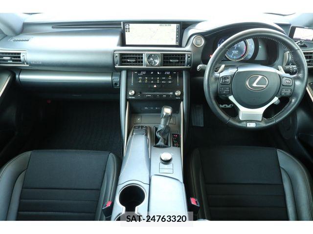 Lexus IS 2017-06 7501265-2