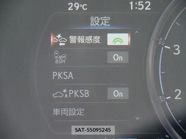 Lexus IS 2021-06 7509027-22