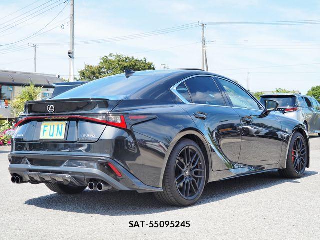 Lexus IS 2021-06 7509027-4