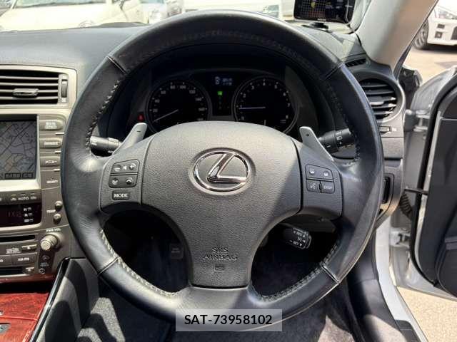 Lexus IS 2007-09 7509028-17