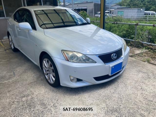 Lexus IS 2007-12 7562353-2