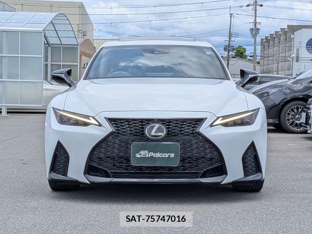 Lexus IS 2023-06 7617651-19