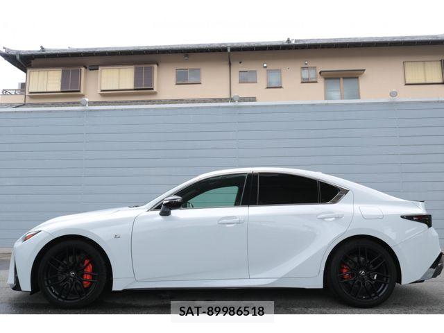 Lexus IS 2020-12 7617653-11