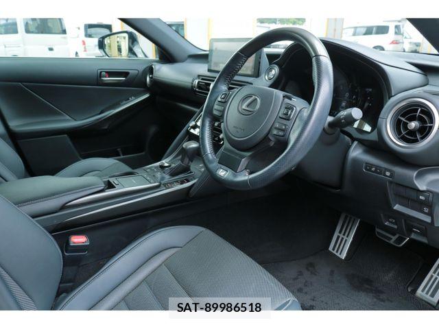 Lexus IS 2020-12 7617653-14