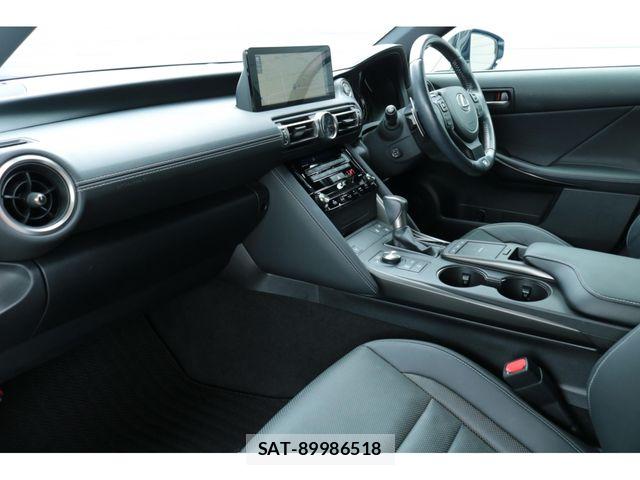Lexus IS 2020-12 7617653-16