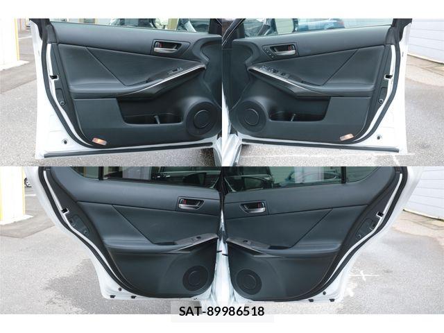 Lexus IS 2020-12 7617653-22
