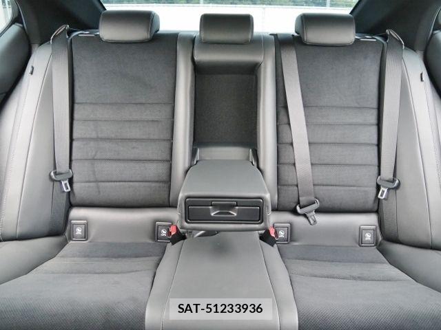 Lexus IS 2023-06 7617650-12