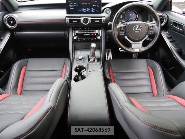 Lexus IS 2022-05 7877341-11
