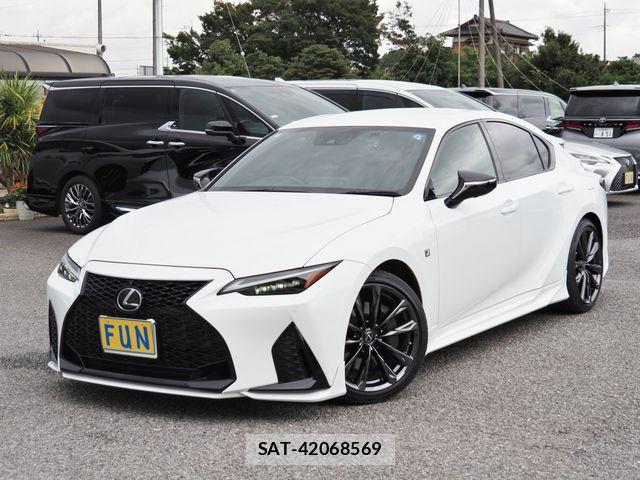 Lexus IS 2022-05 7877341-3