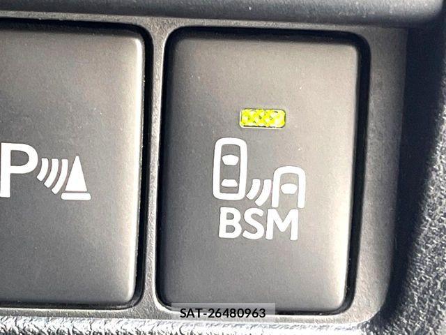 Lexus IS 2016-01 8036430-10