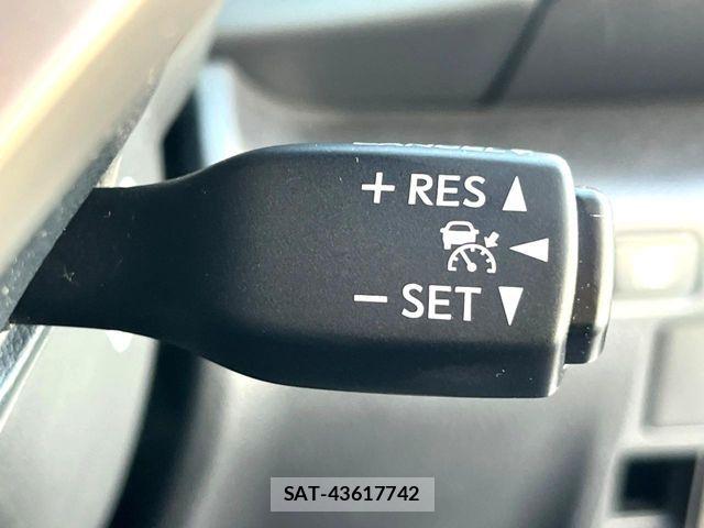 Lexus IS 2015-07 8315181-5