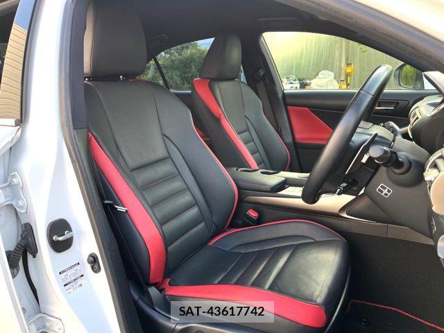 Lexus IS 2015-07 8315181-8