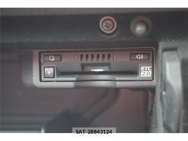 Lexus IS 2021-06 8371804-4